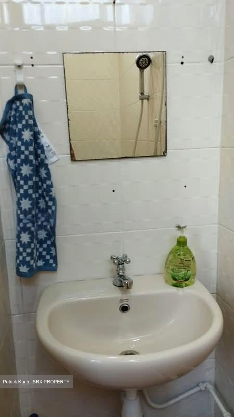 Elizabeth Tower (D9), Apartment #584713101